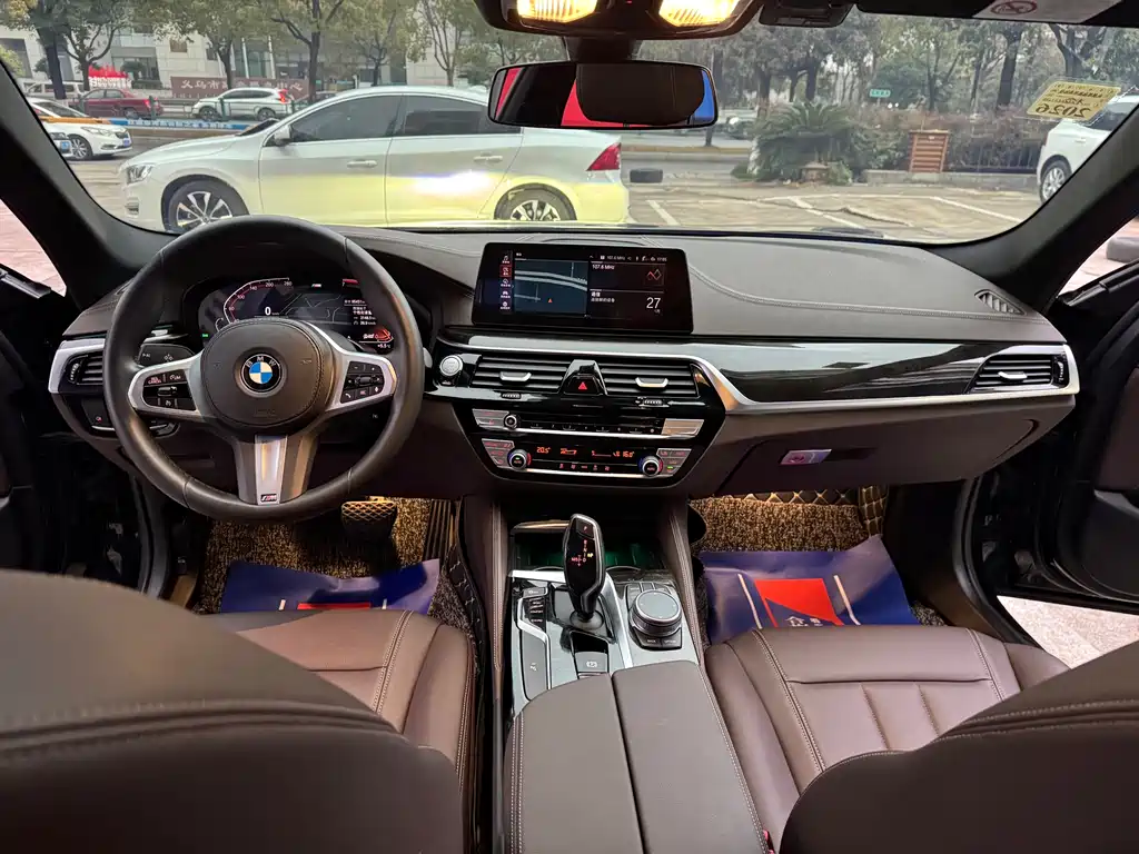 BMW BMW 5 Series 2020 525Li M Sport Package 2020 - thumbnail 13