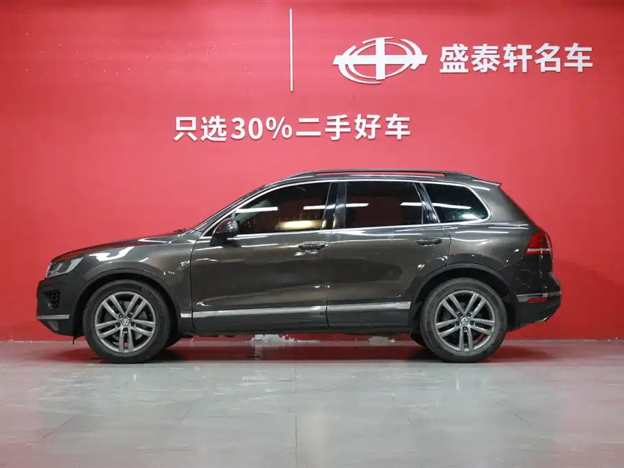 Volkswagen Volkswagen Touareg 2017 3.0 TSI Explorer Edition 2017 - thumbnail 3