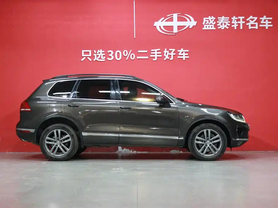 Volkswagen Volkswagen Touareg 2017 3.0 TSI Explorer Edition 2017 - thumbnail 16