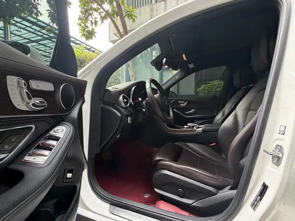 Mercedes-Benz Mercedes-Benz GLC 2018 Facelift GLC 300 4MATIC Sport Edition 2018 - thumbnail 11