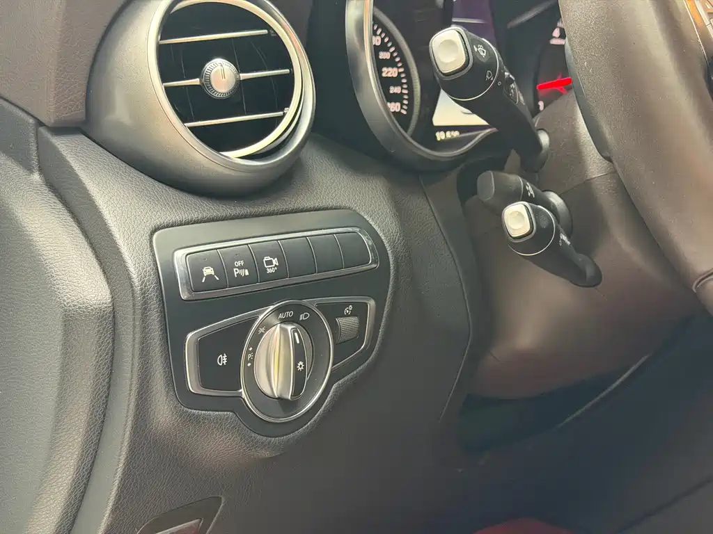 Mercedes-Benz Mercedes-Benz GLC 2018 Facelift GLC 300 4MATIC Sport Edition 2018 - thumbnail 18