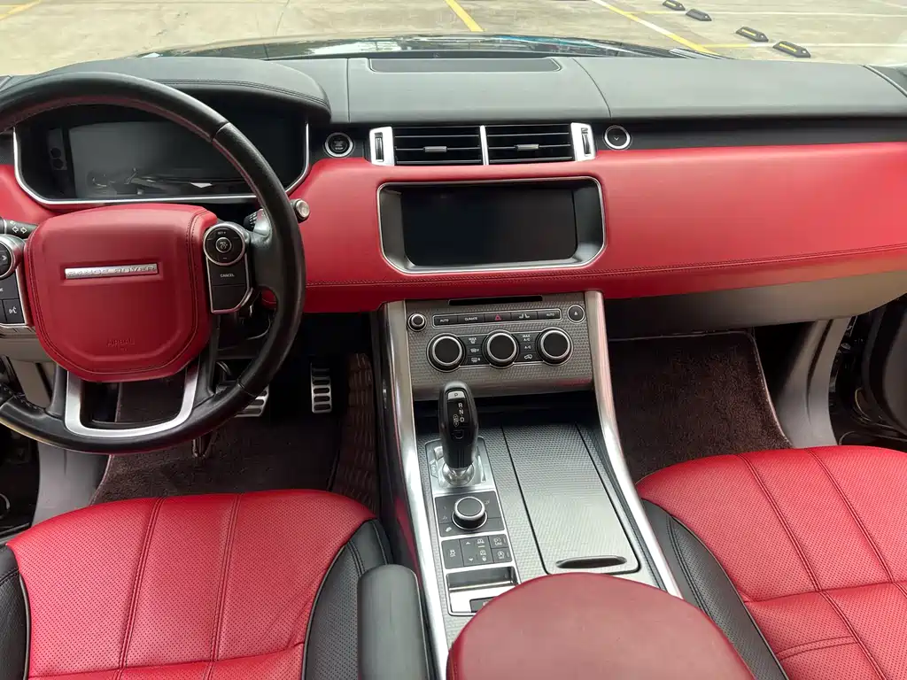 Land Rover Range Rover Sport 2017 3.0 SC V6 Dynamic SE Distinguished Edition 2018 - thumbnail 12