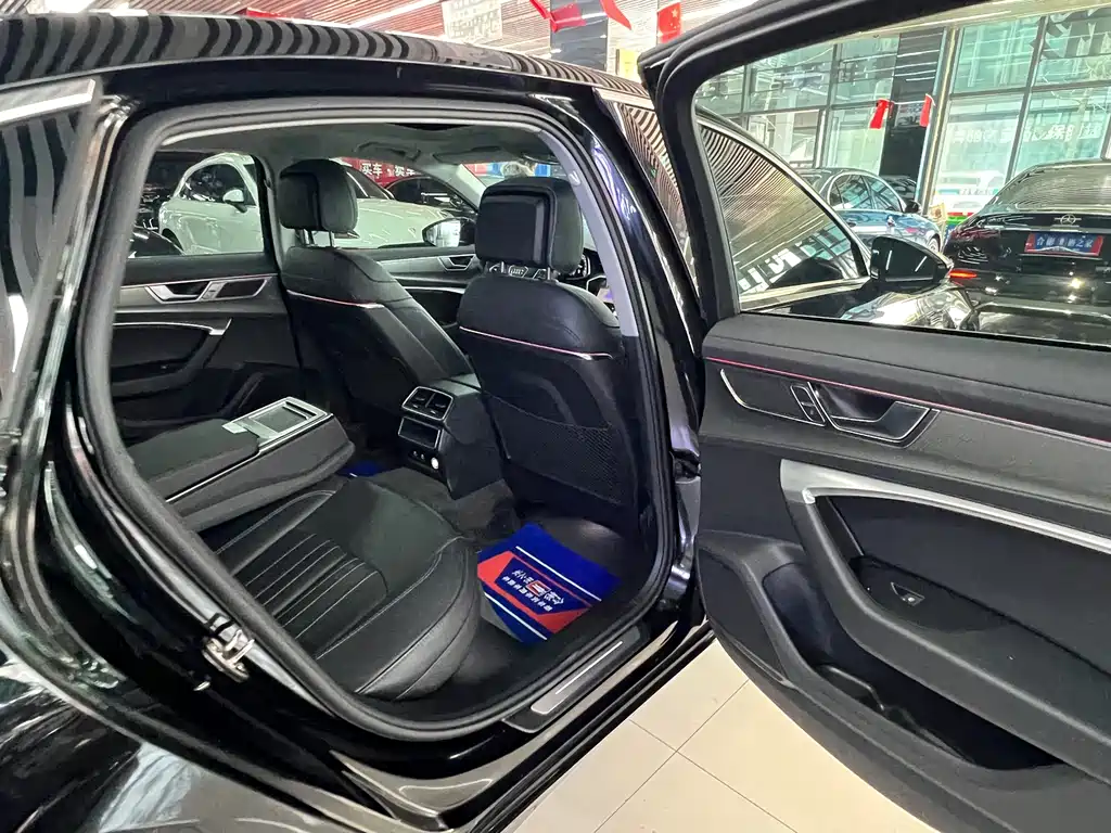 Audi Audi A6L 2023 40 TFSI Luxury Elegant Model 2022 - thumbnail 22