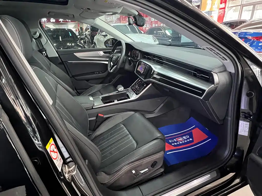Audi Audi A6L 2023 40 TFSI Luxury Elegant Model 2022 - thumbnail 25