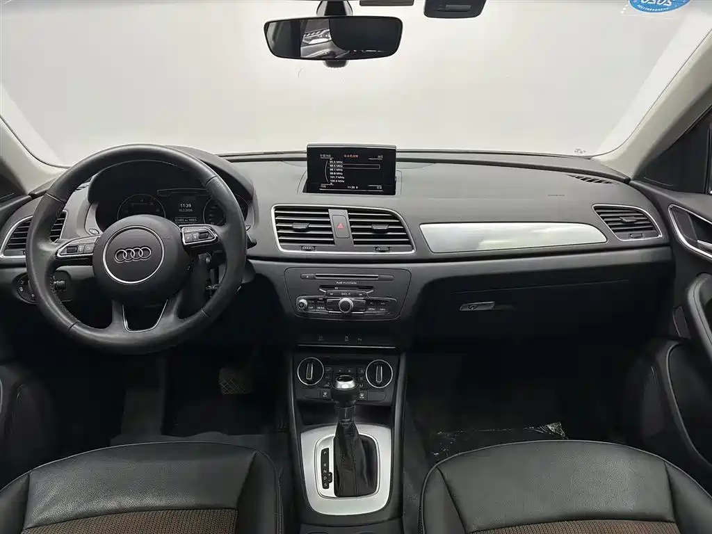 Audi Audi Q3 2018 30th Anniversary Edition 30 TFSI Fashion Model 2019 - thumbnail 6