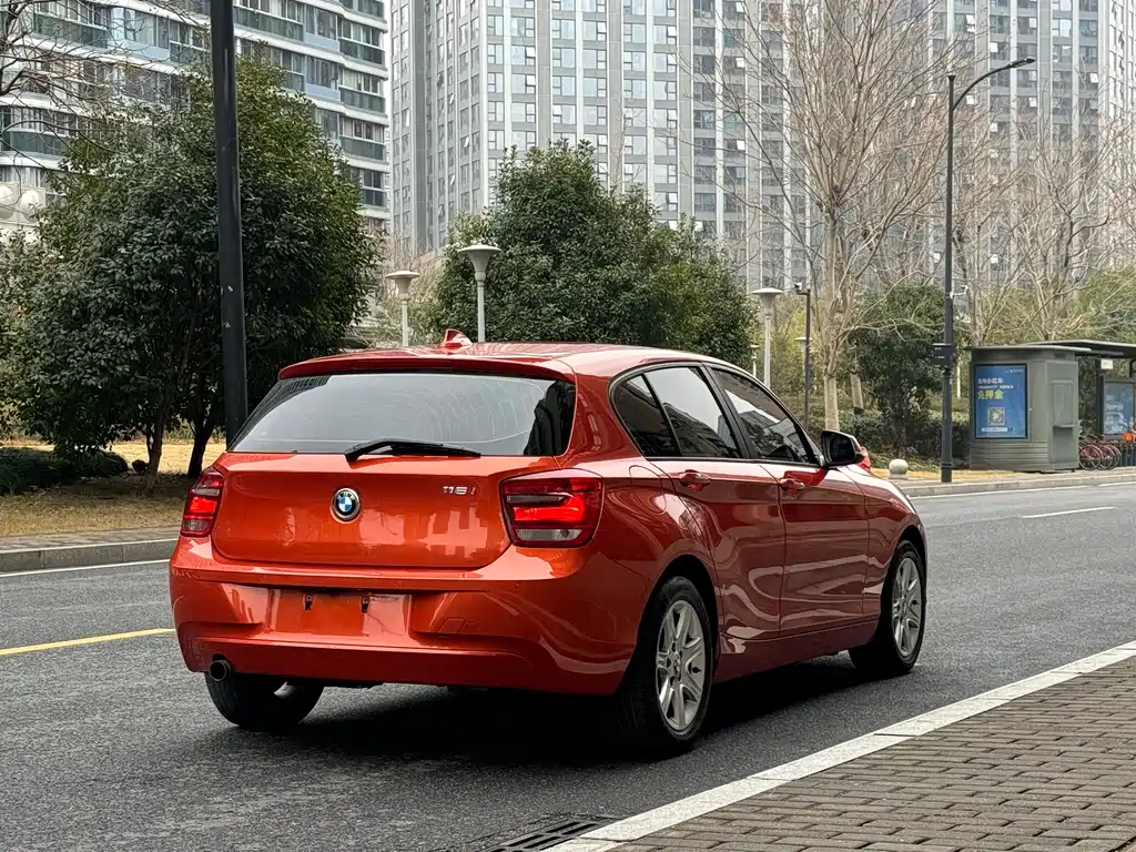 BMW BMW 1 Series Import 2013 Model Facelift 116i Leading Edition 2014 - thumbnail 5