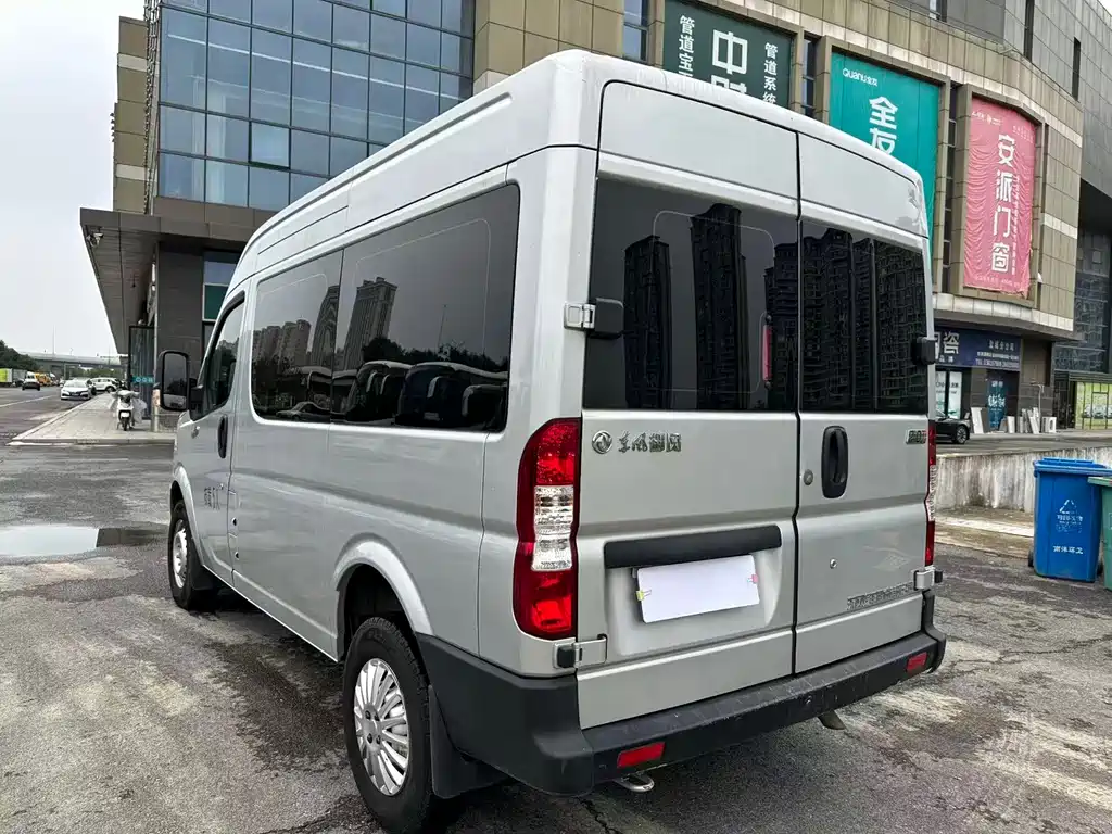 Dongfeng Yufeng Yufeng 2023 V9+ 2.0T Automatic Front-Wheel Drive Multi-Purpose Short Wheelbase Medium Roof 5/6 Seats 2023 - thumbnail 9