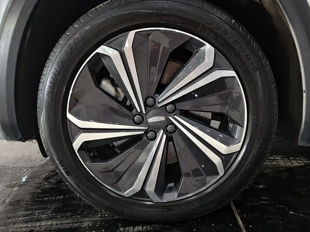 Geely Auto Star Rui L PHEV 2022 1.5T DHT PHEV Flagship Edition 2023 - thumbnail 4