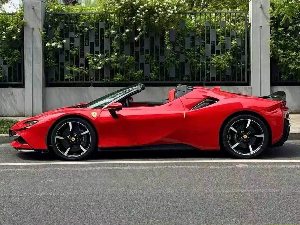 Ferrari Ferrari SF90 2021 3.9T V8 Spider 2024 - thumbnail 2