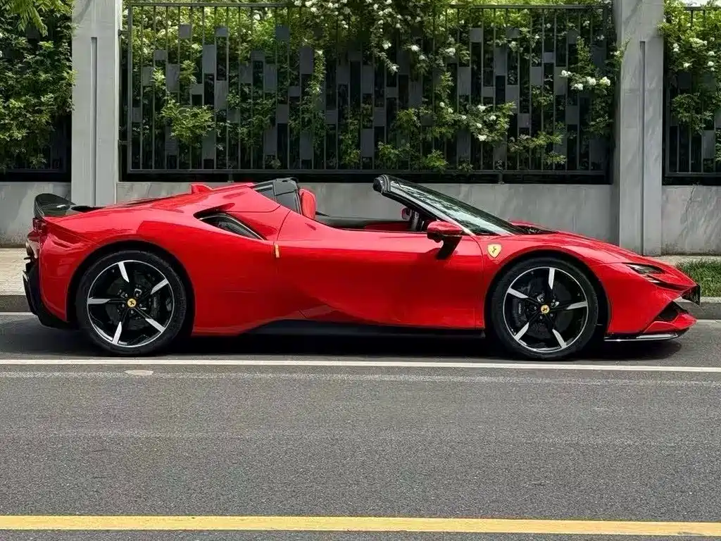 Ferrari Ferrari SF90 2021 3.9T V8 Spider 2024 - thumbnail 3