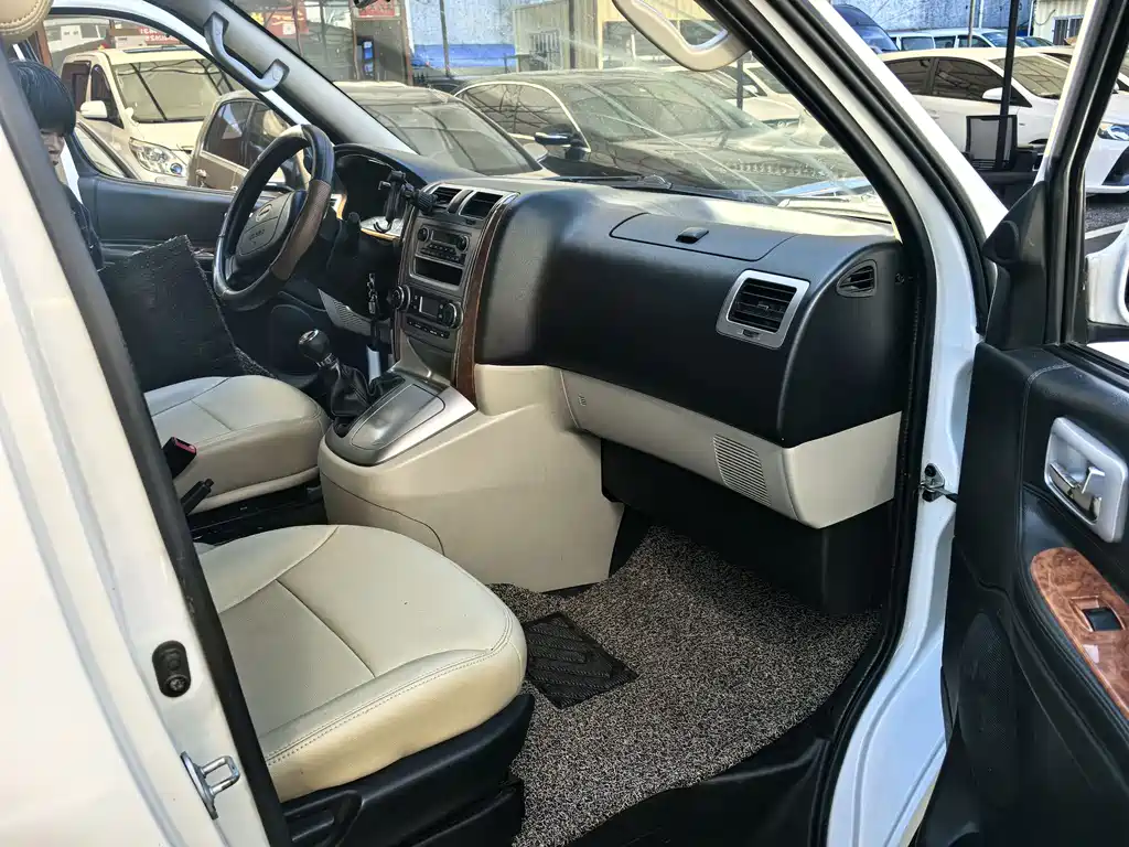 Jinbei Grearis 2019 2.0L Express Flagship 9-seater VI 1TZS 2019 - thumbnail 10