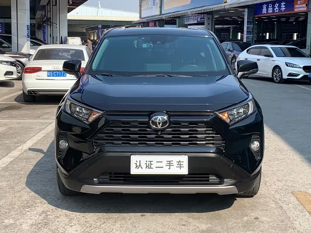 Toyota RAV4 2022 2.0L CVT 2WD Fashion Edition 2022 - thumbnail 2