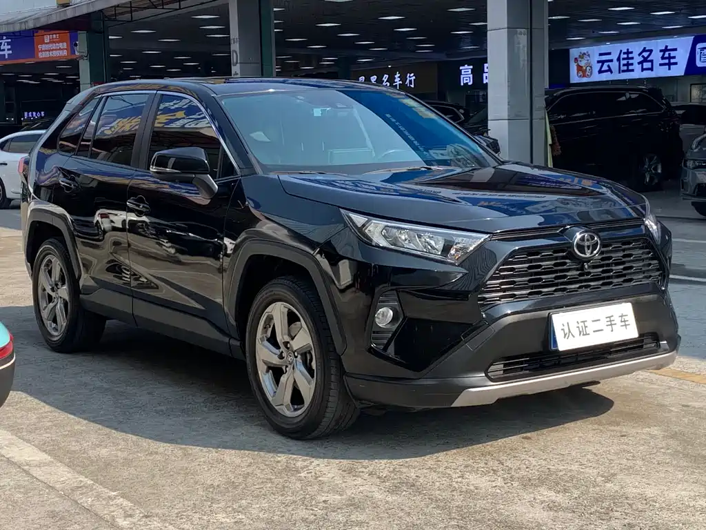 Toyota RAV4 2022 2.0L CVT 2WD Fashion Edition 2022 - thumbnail 3
