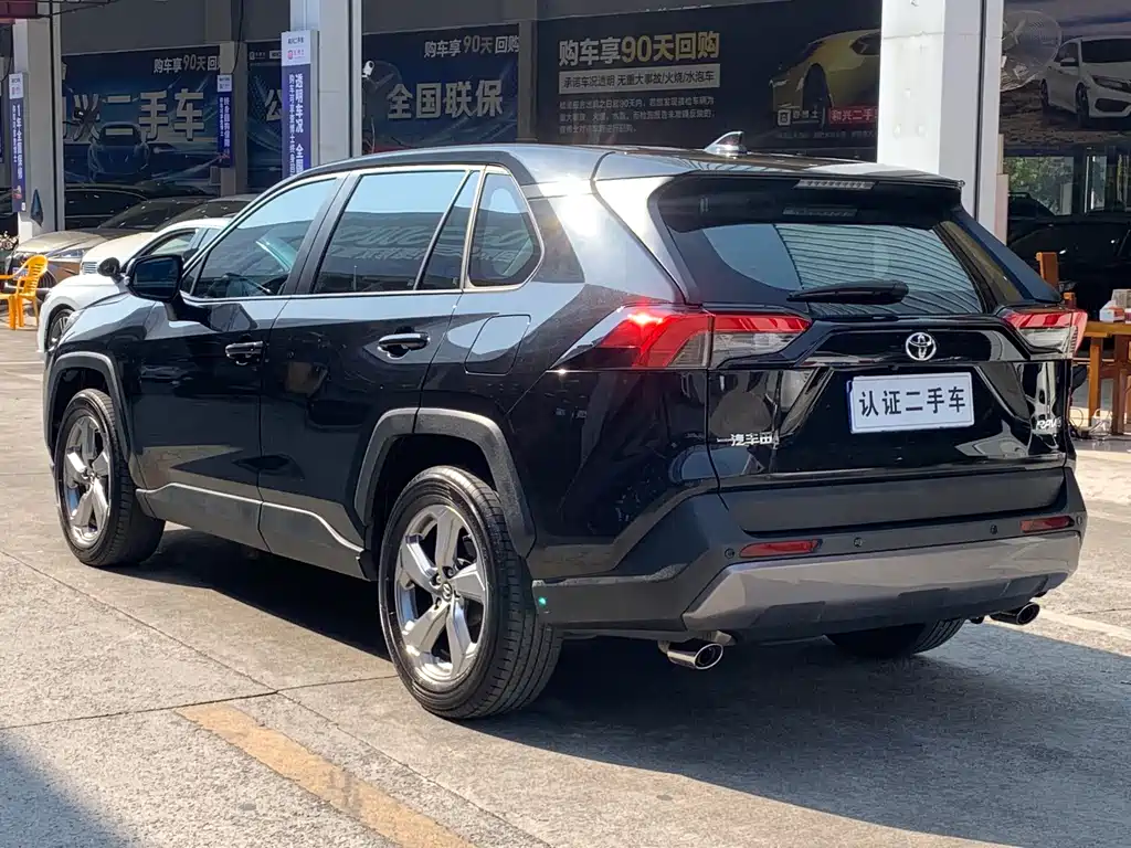 Toyota RAV4 2022 2.0L CVT 2WD Fashion Edition 2022 - thumbnail 9
