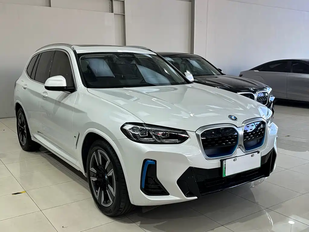 BMW BMW iX3 2023 Leading Model 2023 - thumbnail 3