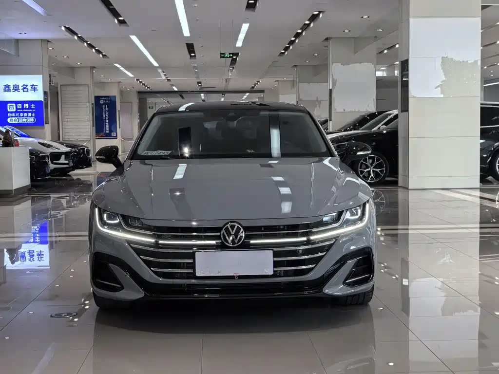 Volkswagen FAW-Volkswagen CC 2023 380TSI Dazzling Edition 2023 - thumbnail 2