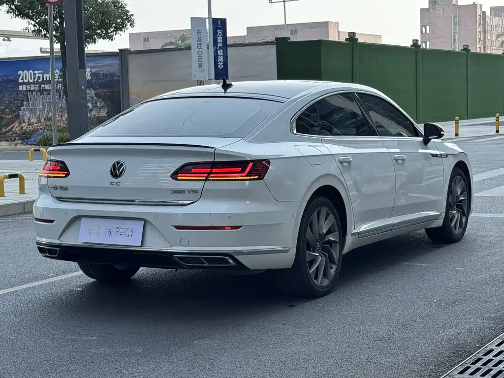 Volkswagen Faw-Volkswagen CC 2023 380TSI Dazzle Edition 2023 - thumbnail 6