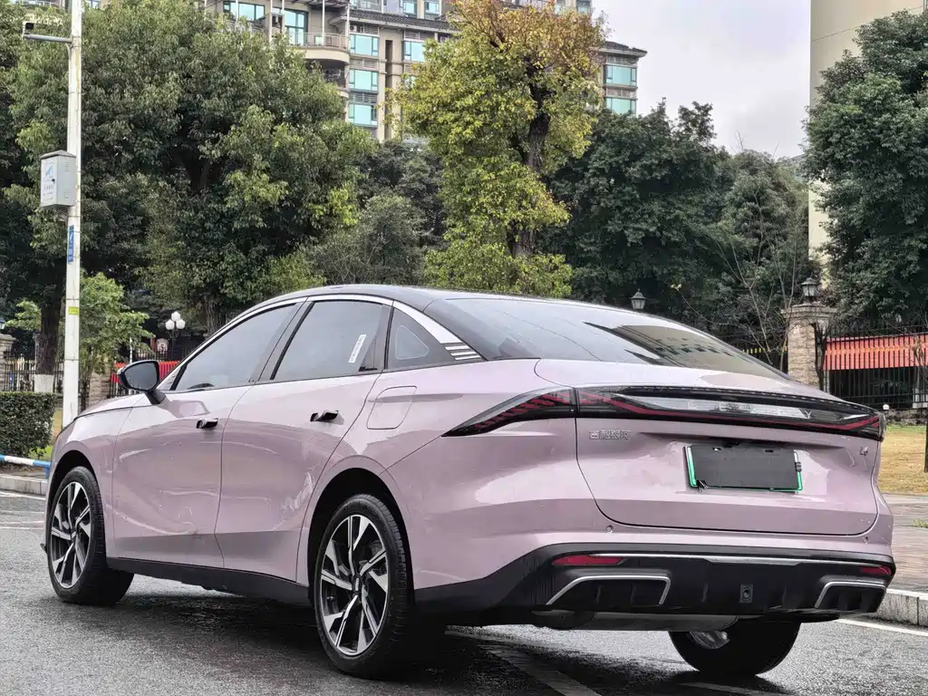 Geely Galaxy Geely Galaxy L6 2024 Model 125km Creative Edition 2024 - thumbnail 14