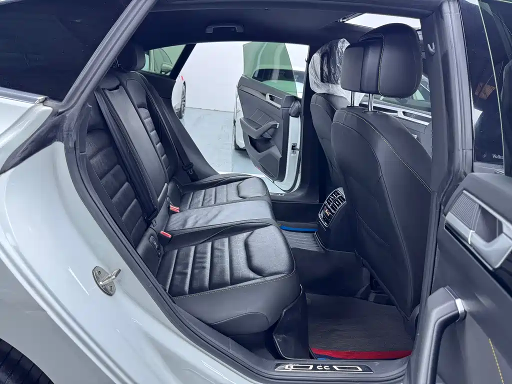 Volkswagen Faw-Volkswagen CC 2023 380TSI Dazzling Edition 2023 - thumbnail 14