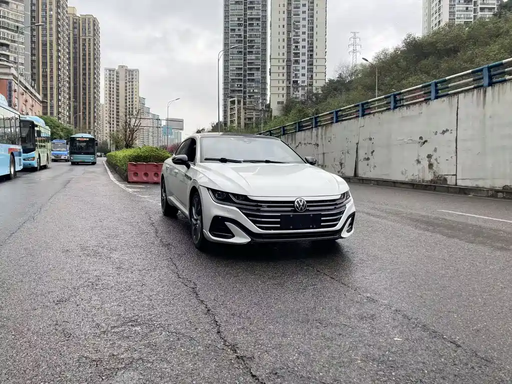 Volkswagen FAW-Volkswagen CC 2023 380TSI Dazzling Edition 2023 - thumbnail 3