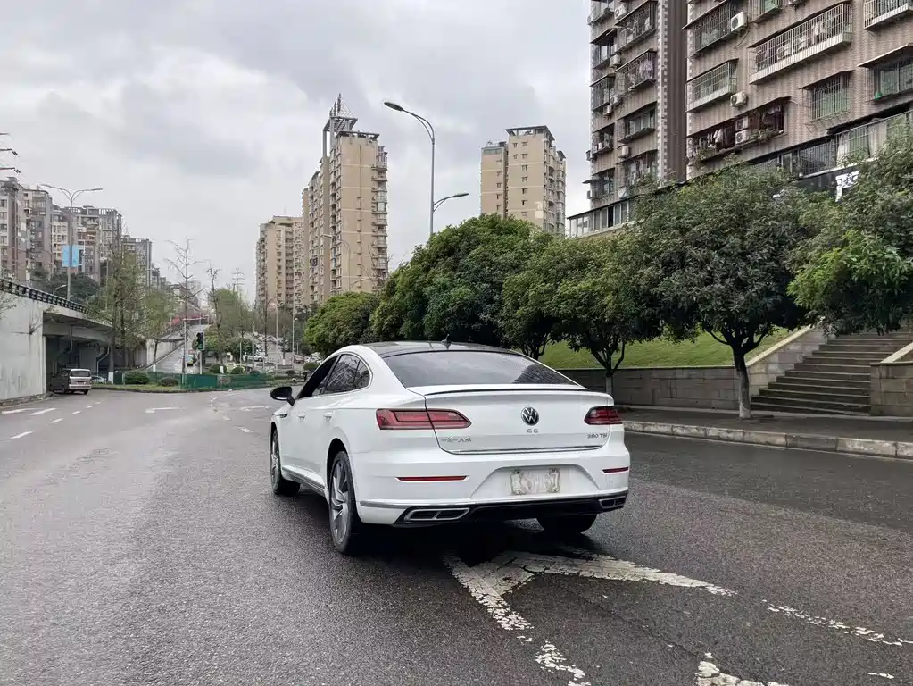 Volkswagen FAW-Volkswagen CC 2023 380TSI Dazzling Edition 2023 - thumbnail 9
