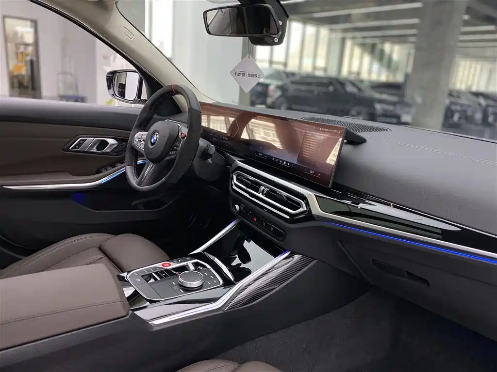 BMW BMW 3 Series 2023 320Li M Sport Package 2024 - thumbnail 11