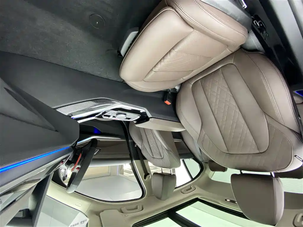 BMW BMW 3 Series 2023 320Li M Sport Package 2024 - thumbnail 12