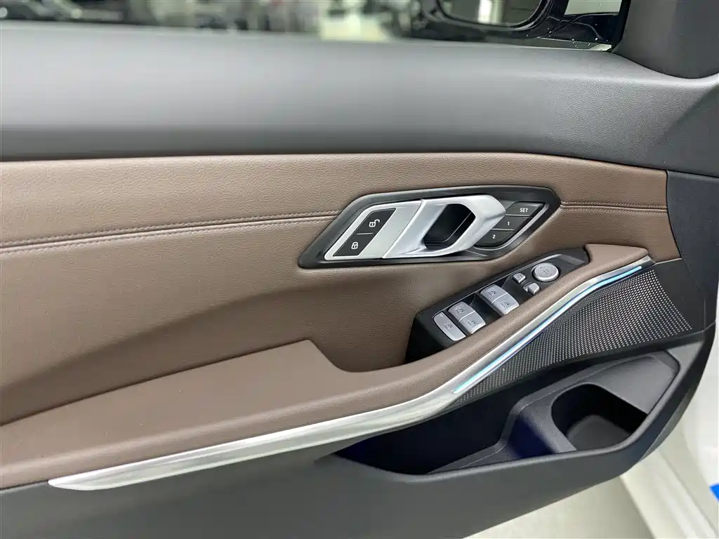 BMW BMW 3 Series 2023 320Li M Sport Package 2024 - thumbnail 22