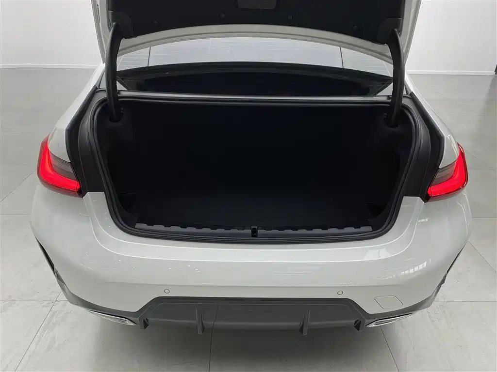 BMW BMW 3 Series 2023 320Li M Sport Package 2024 - thumbnail 28