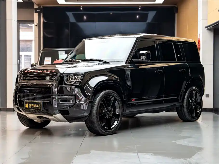Land Rover Land Rover Defender 2024 110 5.0T V8 2025
