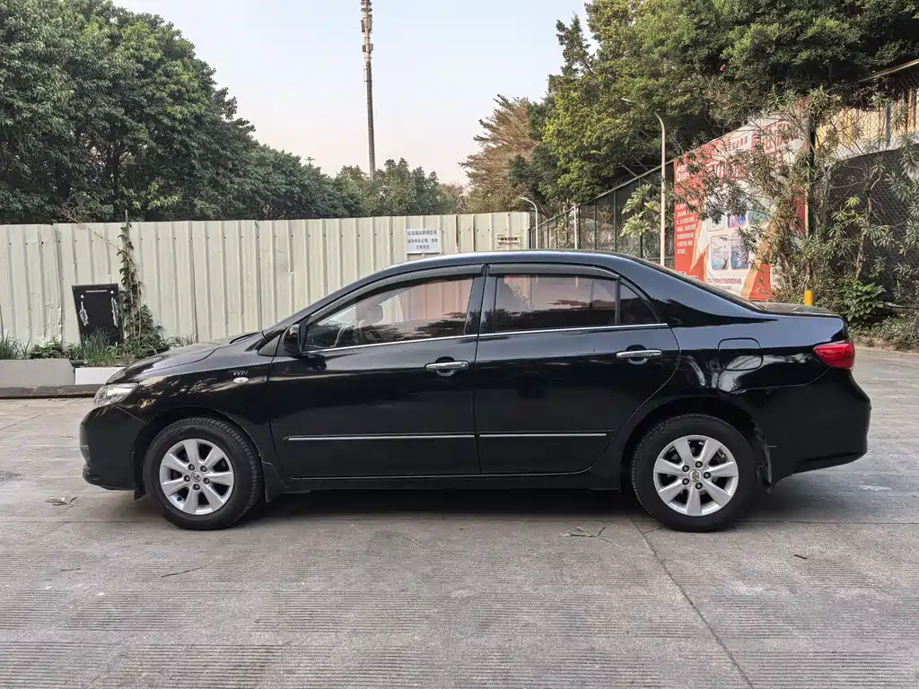 Toyota Toyota Corolla 2009 1.6L Automatic GL Sunroof Special Edition 2010 - thumbnail 4