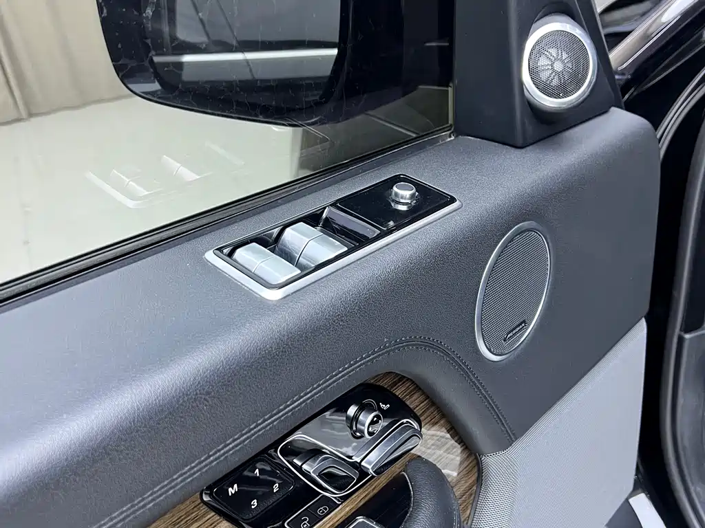 Land Rover Range Rover 2019 3.0 SC V6 Autobiography 2019 - thumbnail 5