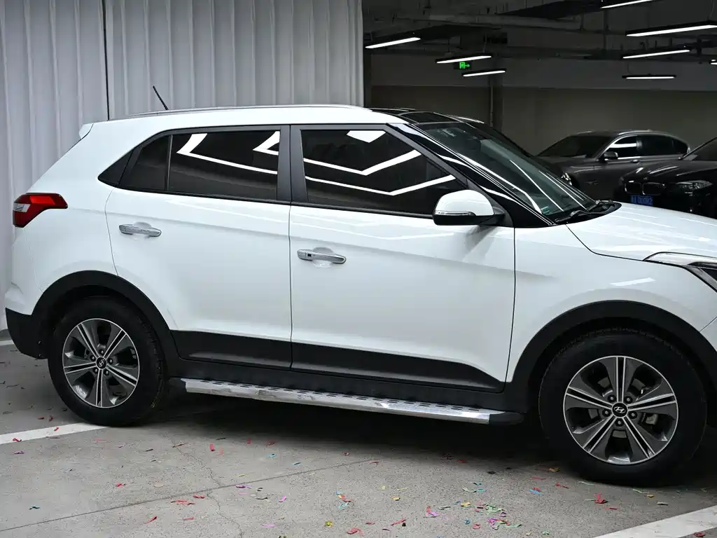 Hyundai Hyundai ix25 2015 1.6L Automatic 2WD Smart GLS 2016 - thumbnail 4
