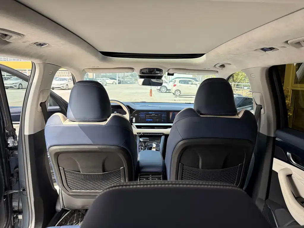 Geely Auto Xingyue L 2022 1.5T Raython Hi·F Hybrid Version Super Rui 2023 - thumbnail 6