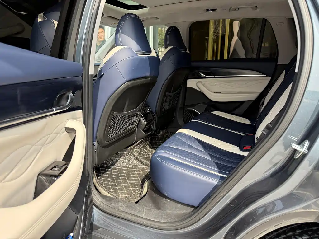 Geely Auto Xingyue L 2022 1.5T Raython Hi·F Hybrid Version Super Rui 2023 - thumbnail 9