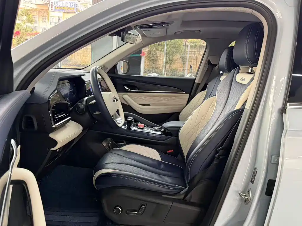 Geely Automobile Xingyue L 2022 1.5T Leishen Hi·F Hybrid Super Swift 2023 - thumbnail 4