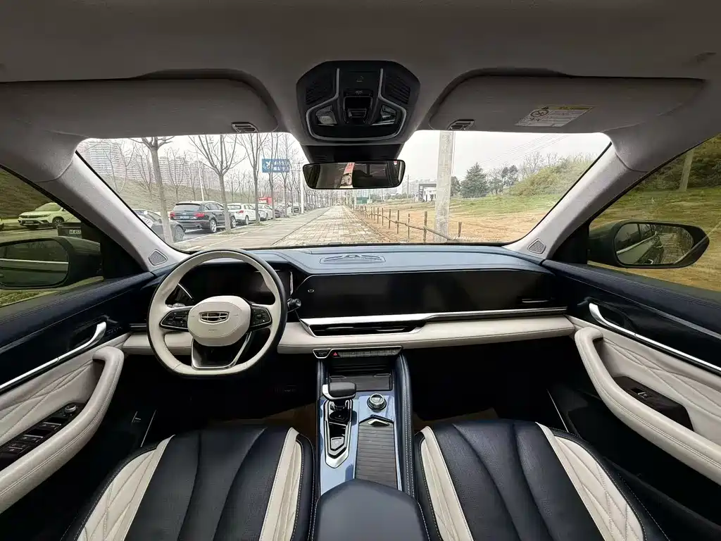 Geely Auto Xingyue L 2022 1.5T Raython Hi·F Hybrid Super Swift 2022 - thumbnail 5