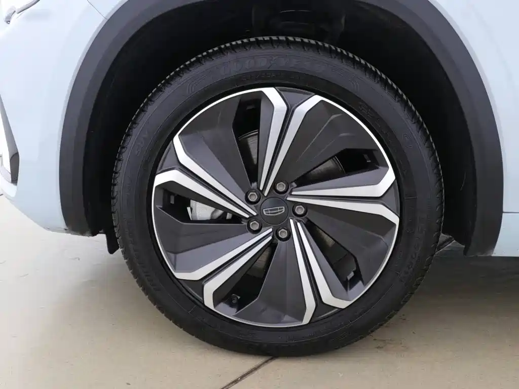 Geely Auto Xingyue L 2022 1.5T Raython Hi·F Hybrid Version Super Rui 2022 - thumbnail 8