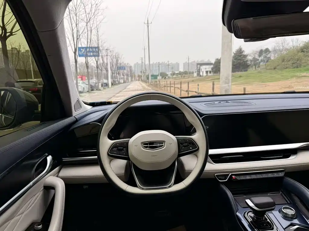 Geely Auto Xingyue L 2022 1.5T Raython Hi·F Hybrid Super Swift 2022 - thumbnail 6