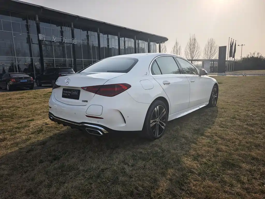Mercedes-Benz Mercedes-Benz C-Class Plug-in Hybrid 2025 C 350 eL 2024 - thumbnail 4