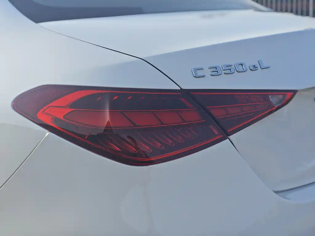 Mercedes-Benz Mercedes-Benz C-Class Plug-in Hybrid 2025 C 350 eL 2024 - thumbnail 9