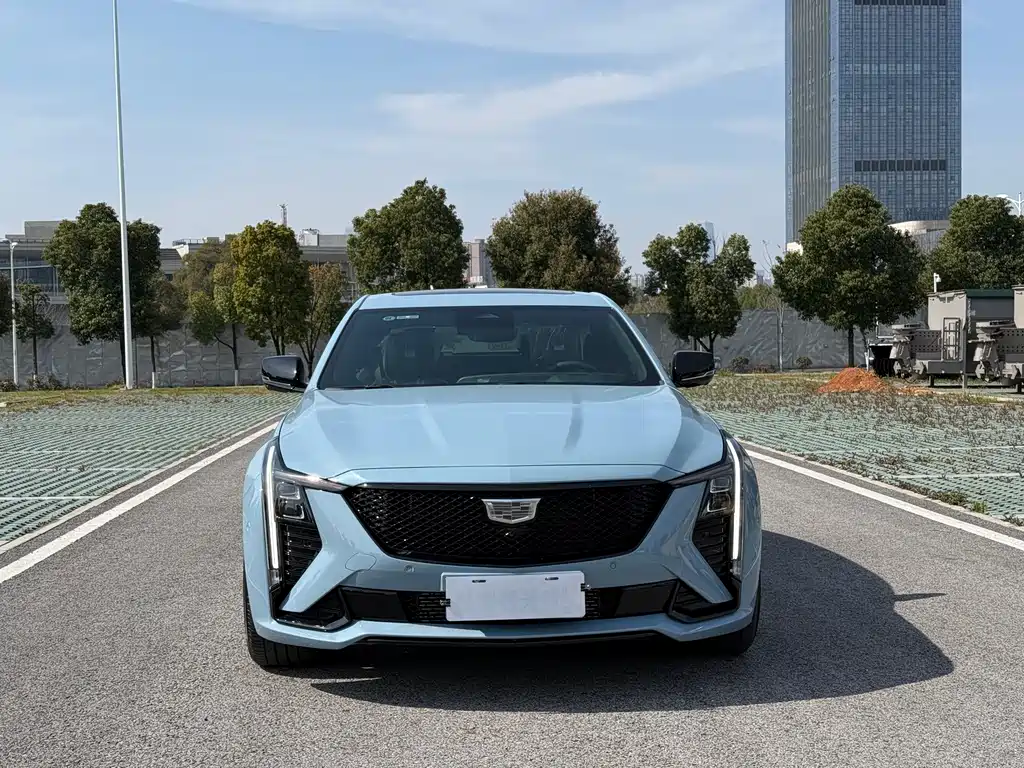 Cadillac Cadillac CT5 2025 28T Track Performance Edition 2025 - thumbnail 2