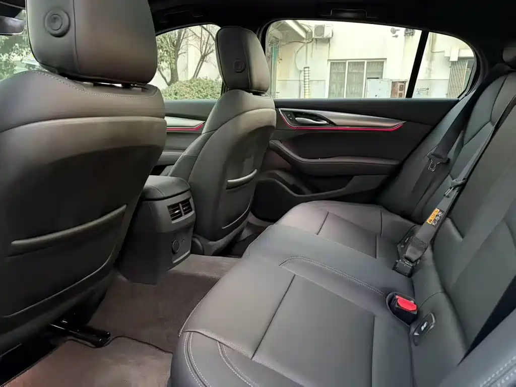 Cadillac Cadillac CT5 2025 28T Track Performance Edition 2025 - thumbnail 6