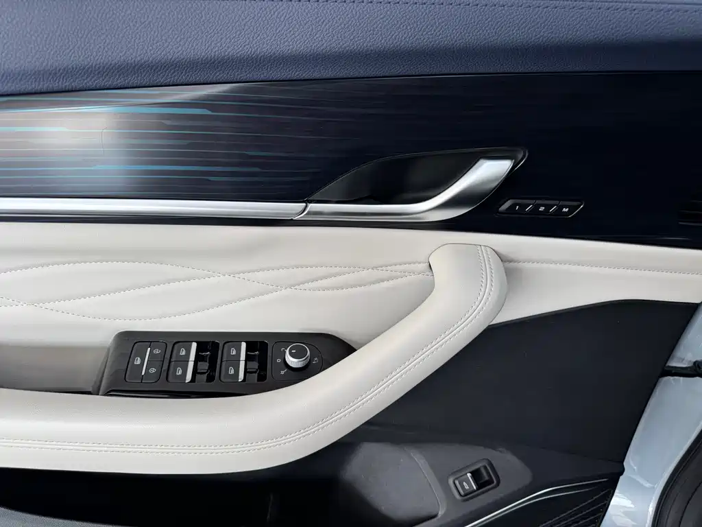 Geely Auto Xingyue L 2022 1.5T Raython Hi·F Hybrid Super Swift 2022 - thumbnail 7