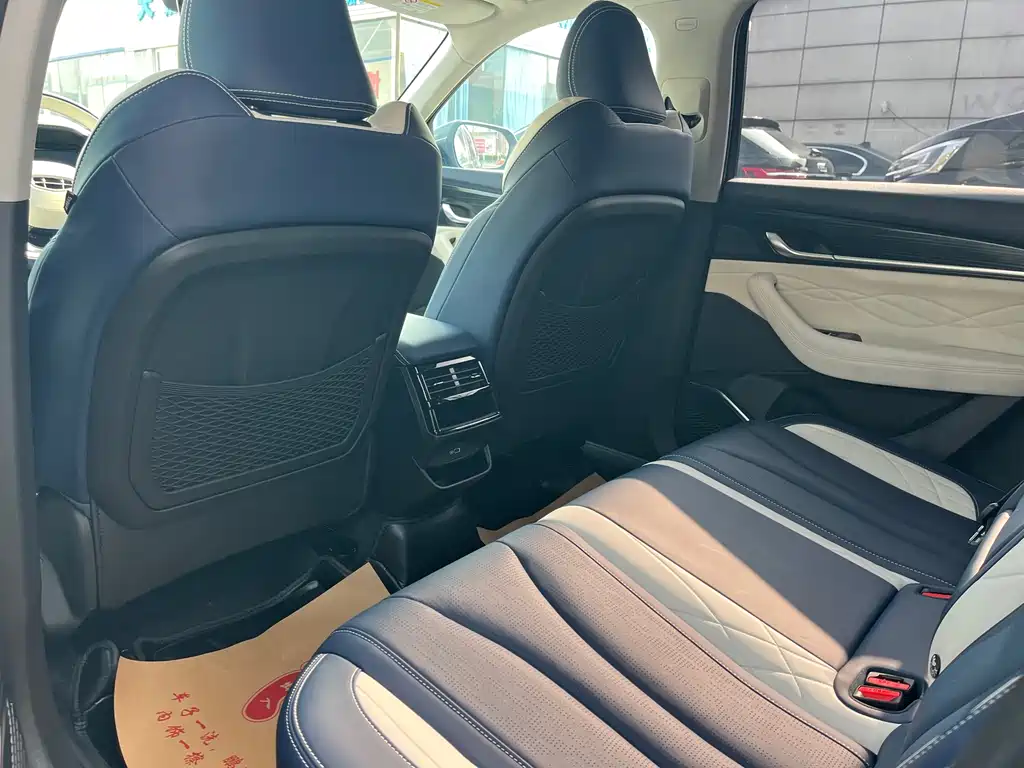 Geely Auto Xingyue L 2022 1.5T Raython Hi·F Hybrid Super Swift 2022 - thumbnail 5