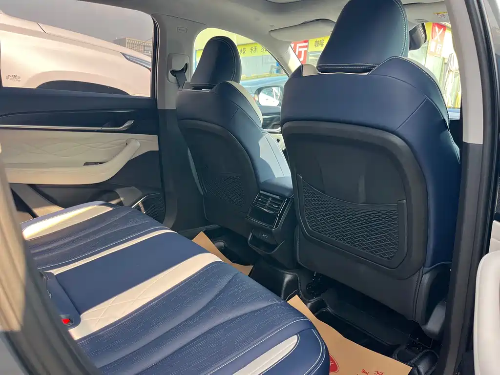 Geely Auto Xingyue L 2022 1.5T Raython Hi·F Hybrid Super Swift 2022 - thumbnail 7