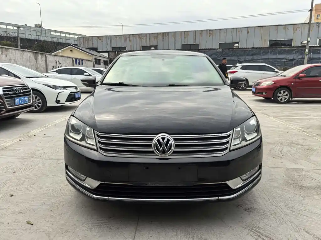 Volkswagen Volkswagen Magotan 2013 1.8TSI Luxury Edition 2013 - thumbnail 2