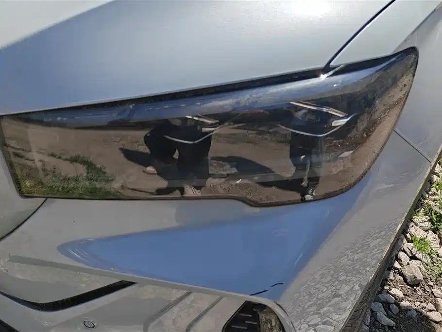 Geely Auto Xingyue L 2022 1.5T Raython Hi·F Hybrid Version Super Swift 2022 - thumbnail 5