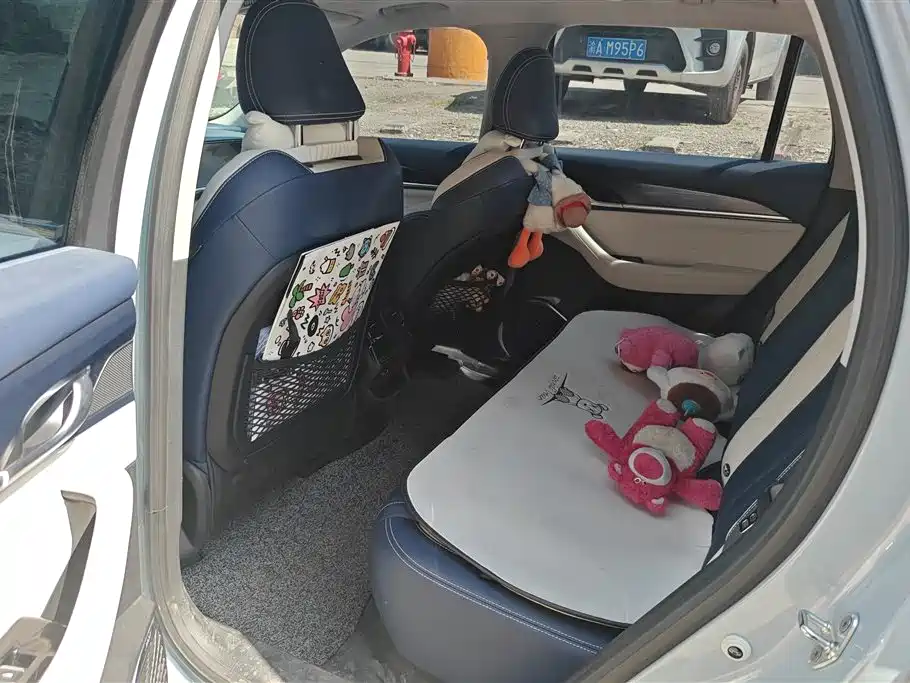 Geely Auto Xingyue L 2022 1.5T Raython Hi·F Hybrid Version Super Swift 2022 - thumbnail 11