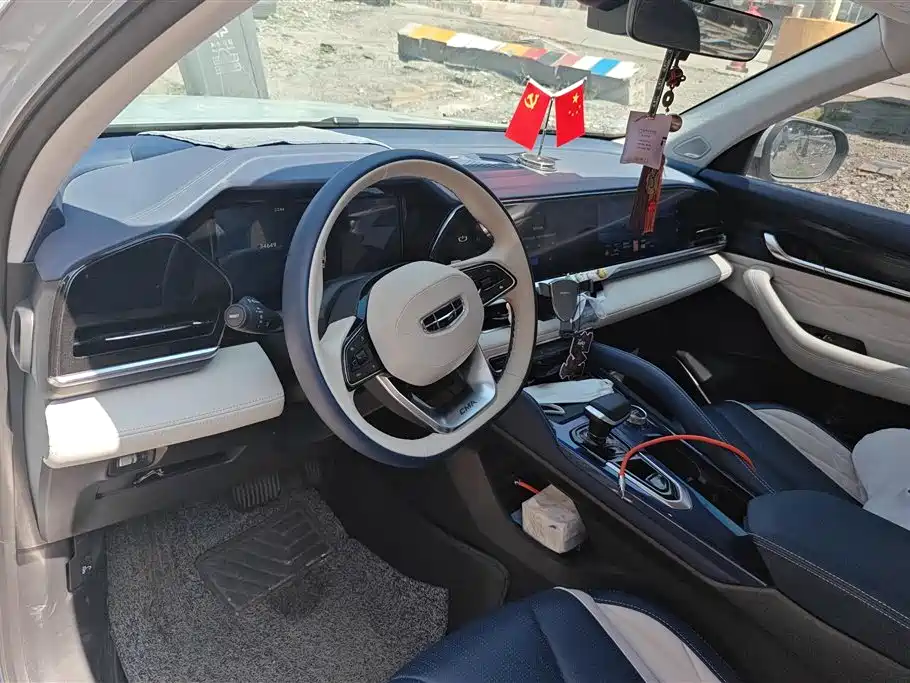 Geely Auto Xingyue L 2022 1.5T Raython Hi·F Hybrid Version Super Swift 2022 - thumbnail 12